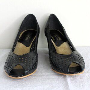Vintage 1960s Kickerinos Joanne Size 8.5M Women's Shoes Made in Brazil